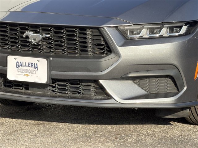 Used 2024 Ford Mustang Premium image 7