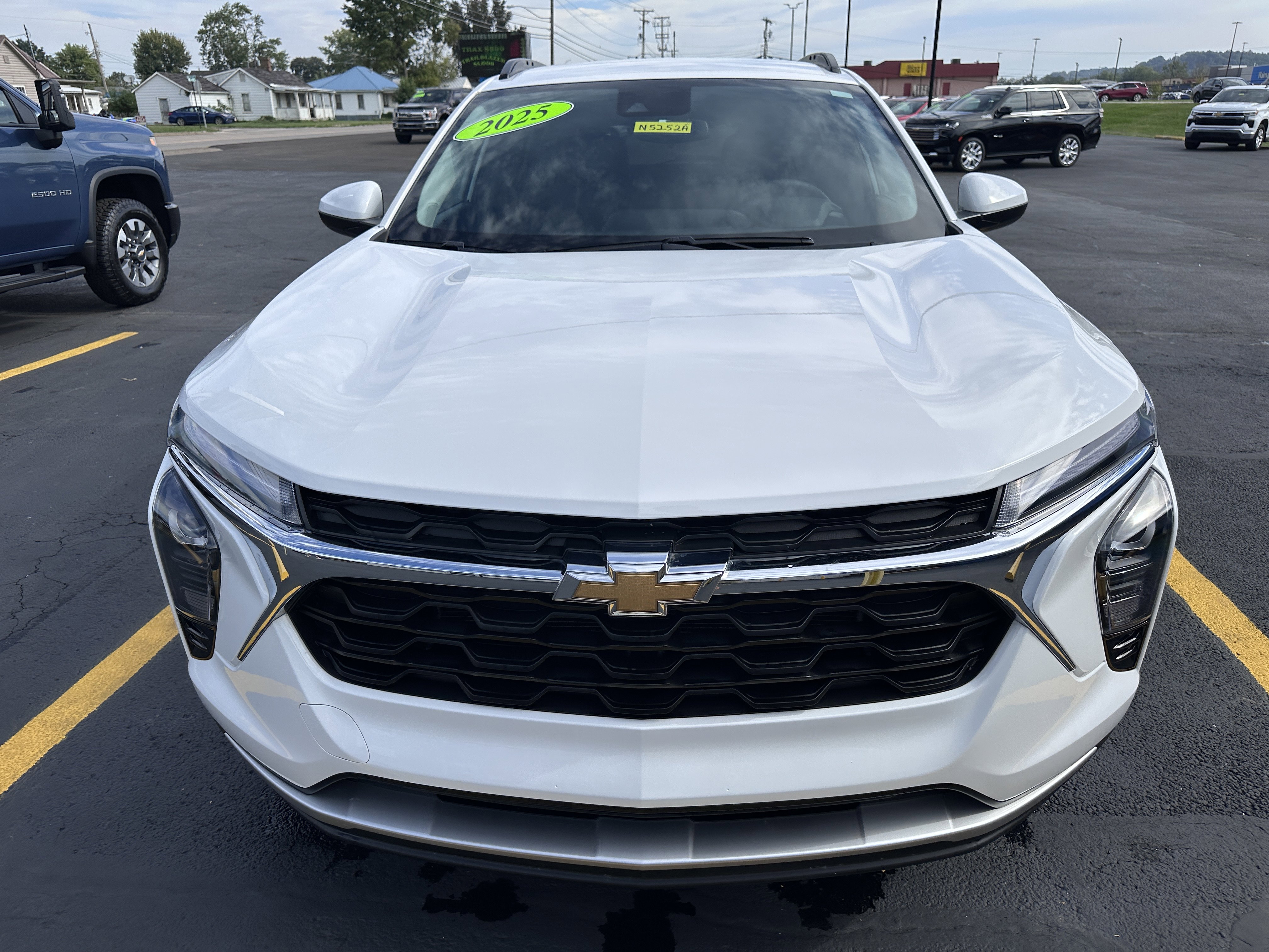 Used 2025 Chevrolet Trax LT w/ Driver Confidence Package image 6