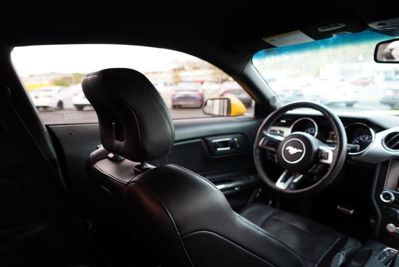 Used 2015 Ford Mustang GT Premium image 31