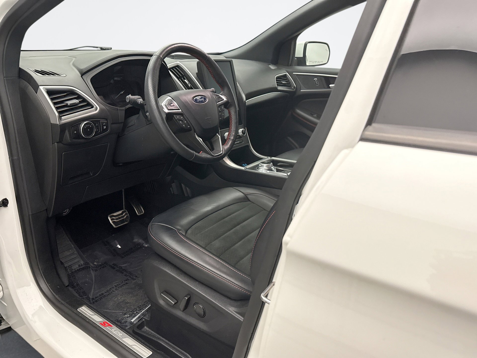 Used 2024 Ford Edge ST-Line image 10