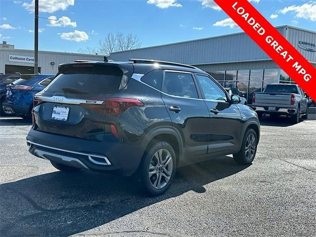 Used 2023 Kia Seltos S w/ Navigation Package image 8