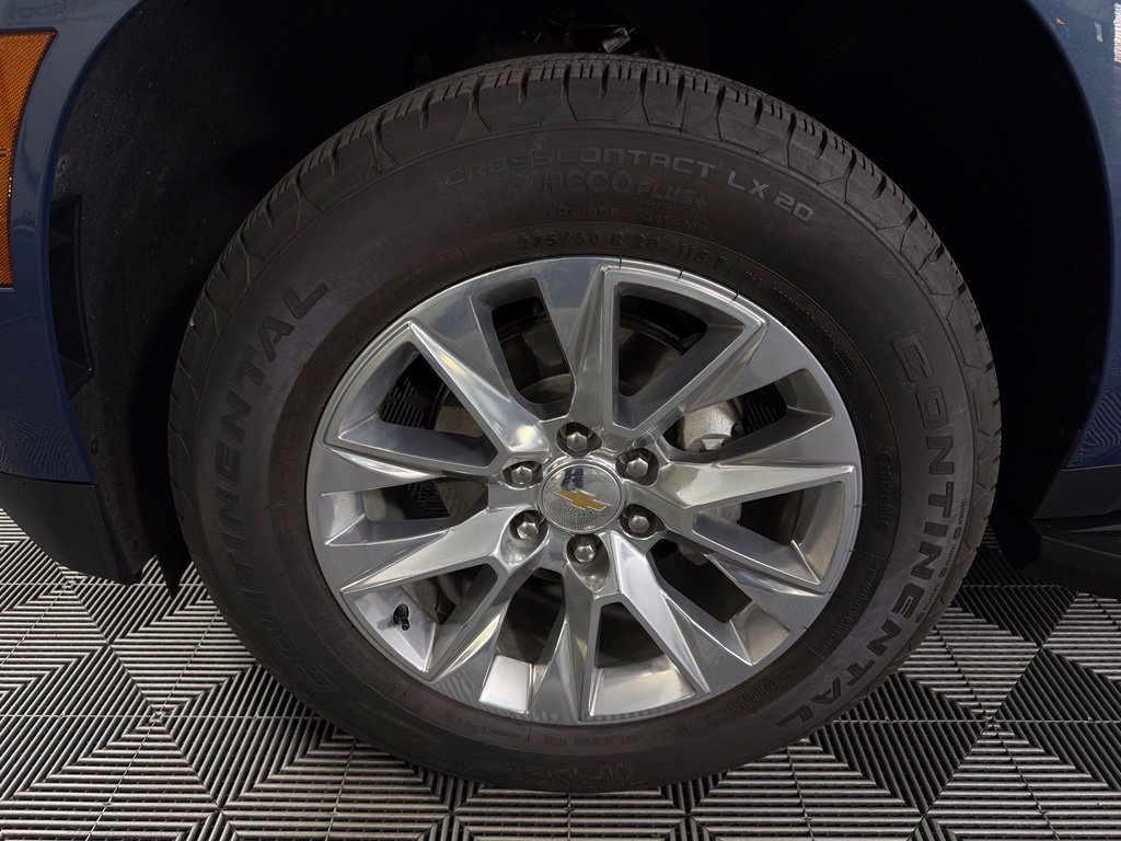 Used 2025 Chevrolet Tahoe Premier RWD image 11