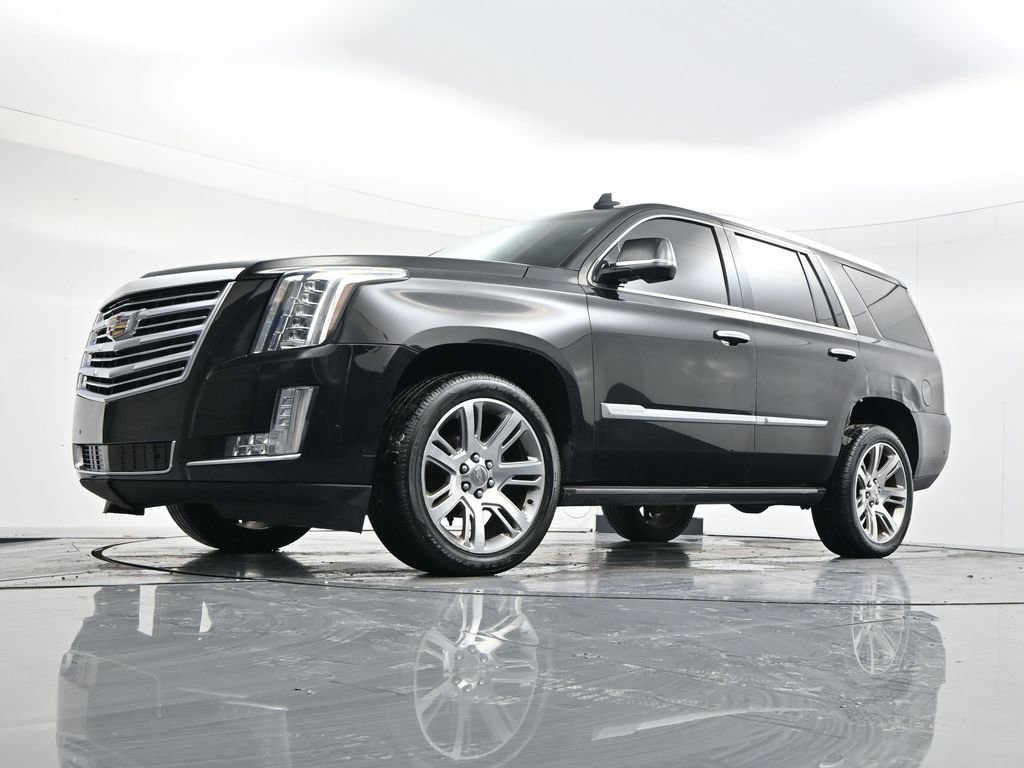 Used 2017 Cadillac Escalade Premium Luxury image 48