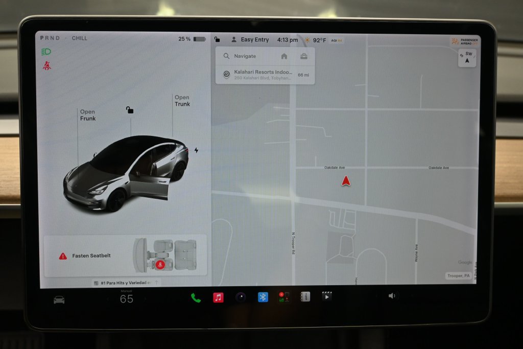 Used 2021 Tesla Model 3 Standard Range Plus RWD image 15