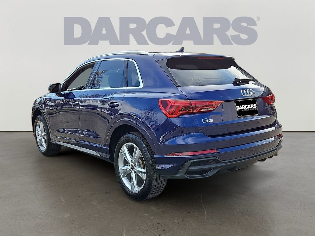 Used 2024 Audi Q3 2.0T Premium w/ Convenience Package image 4