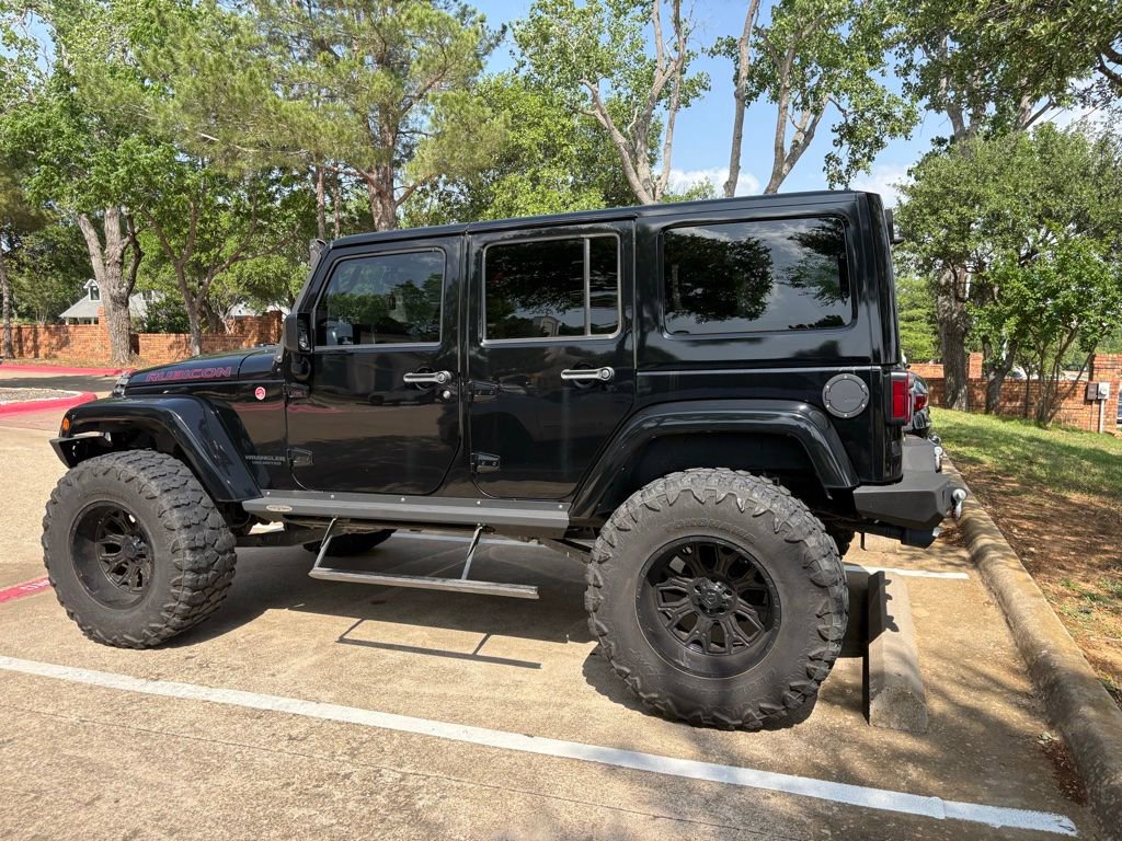 Used 2015 Jeep Wrangler Unlimited Rubicon AWD/4WD image 14