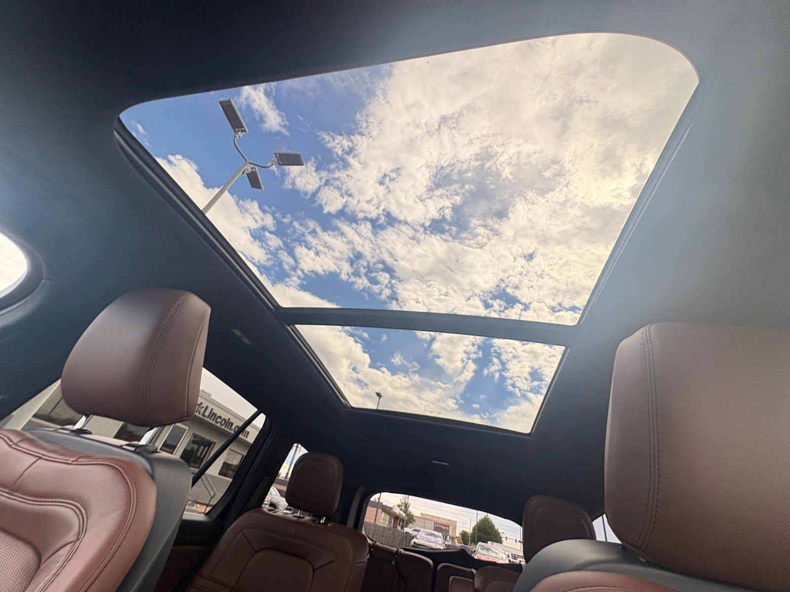 Certified 2026 Lincoln Aviator Reserve w/ Jet Appearance Package AWD/4WD image 19