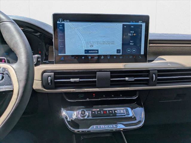 New 2025 Lincoln Corsair Reserve w/ Equipment Group 202A image 11