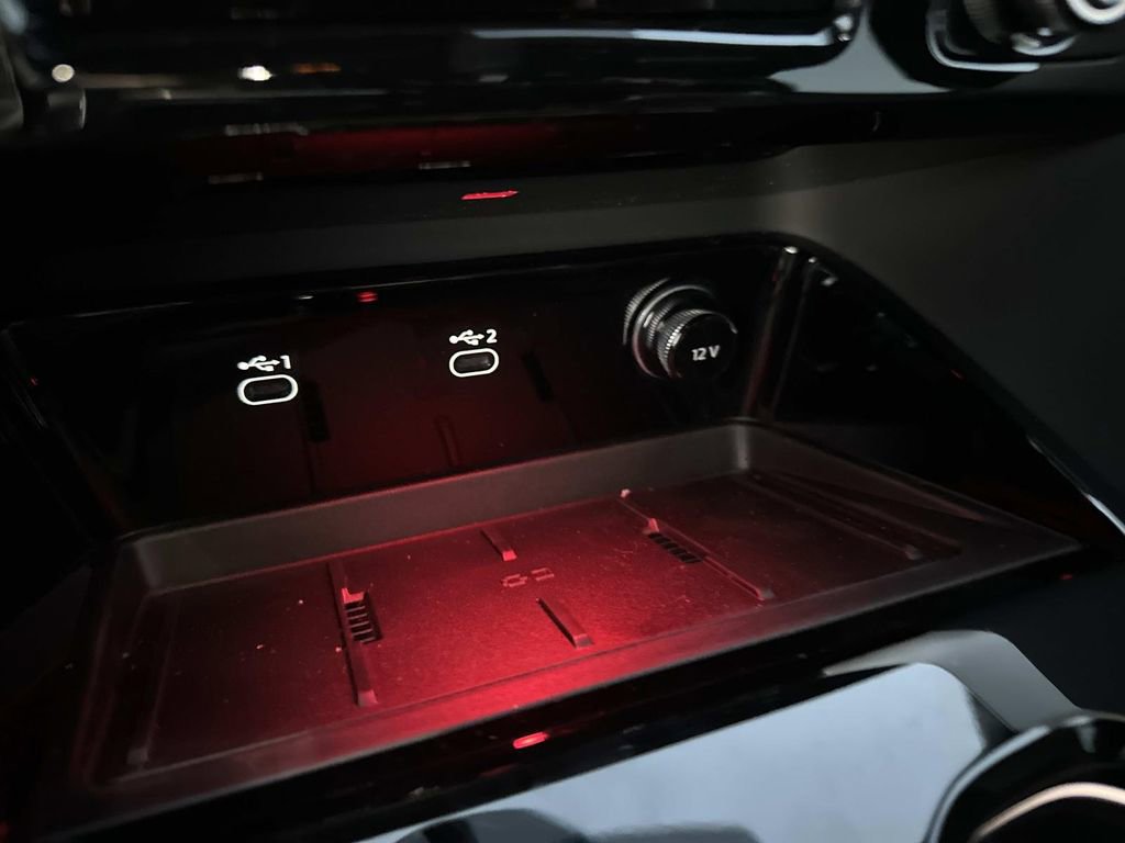 New 2025 Audi SQ5 Prestige image 20