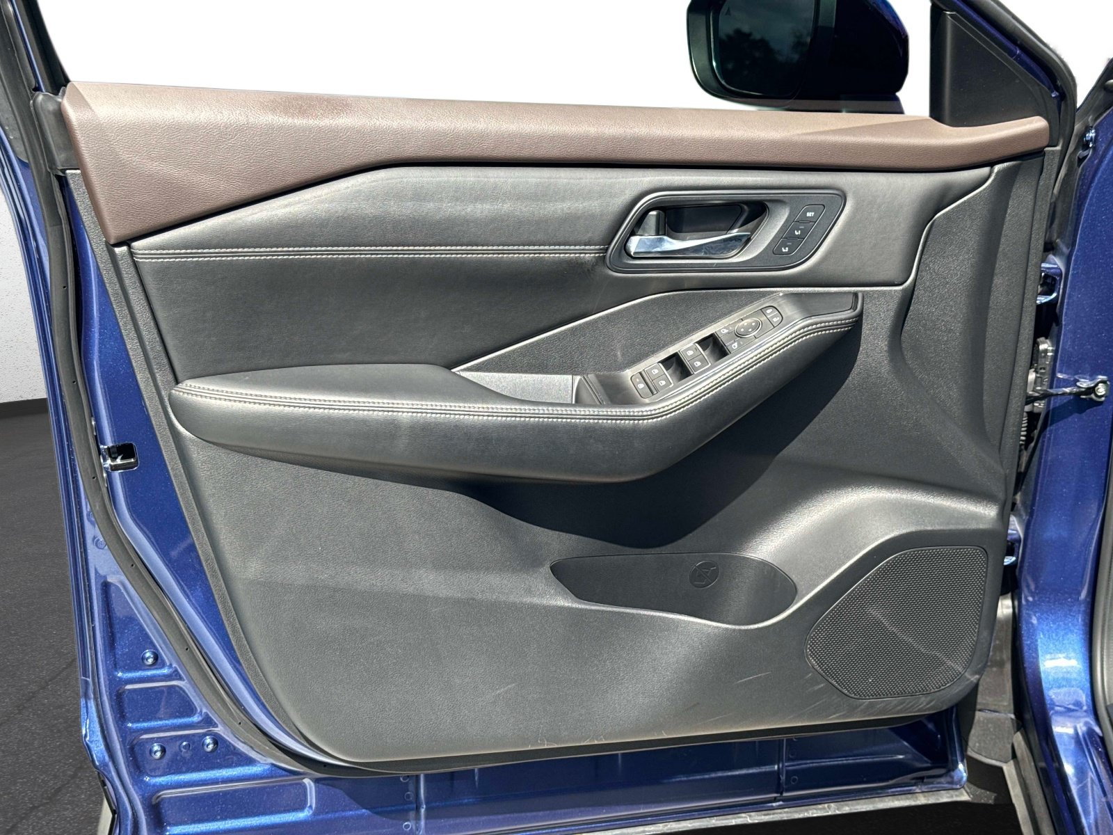 Used 2022 Nissan Rogue SL FWD image 19