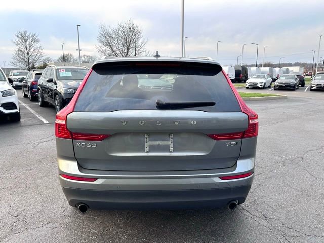 Used 2021 Volvo XC60 T5 Momentum w/ Premium Package AWD/4WD image 8