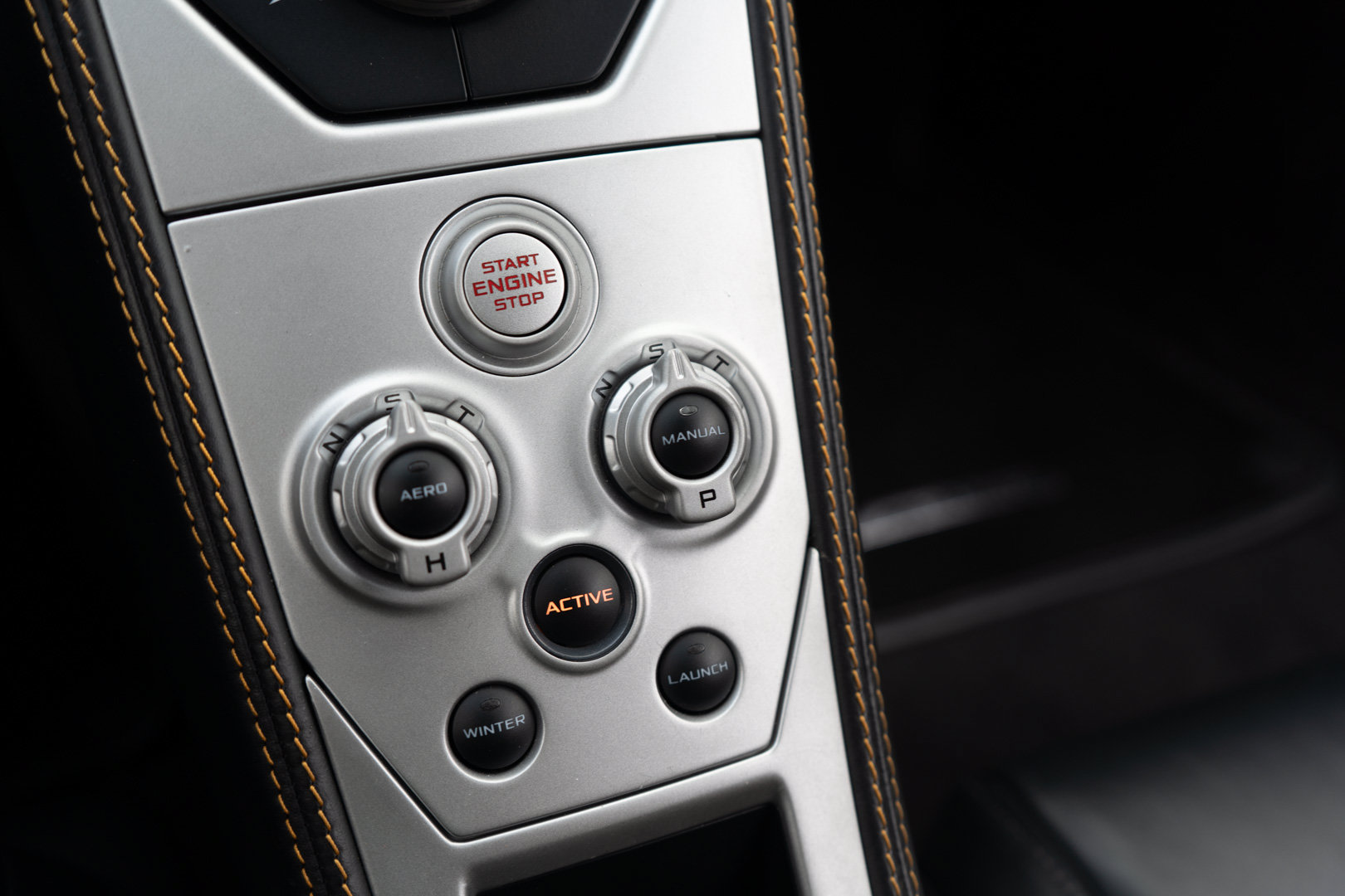 Used 2012 McLaren MP4-12C Coupe RWD image 19