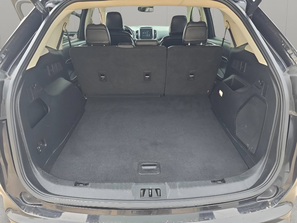 Used 2022 Ford Edge Titanium AWD/4WD image 30