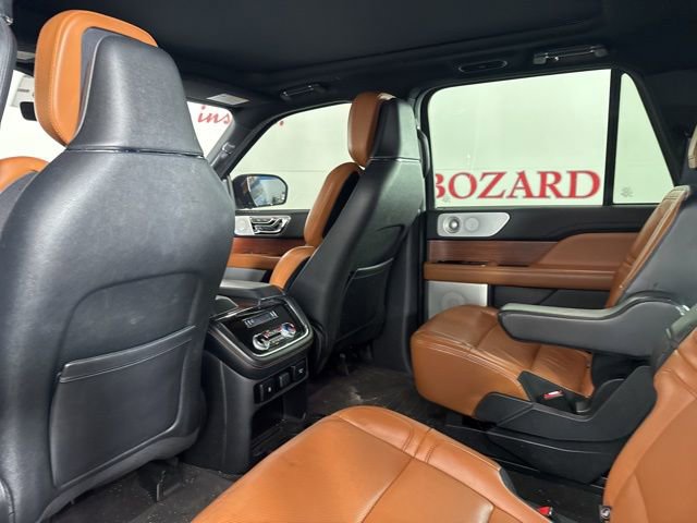 Used 2020 Lincoln Navigator L Reserve w/ Luxury Package image 14