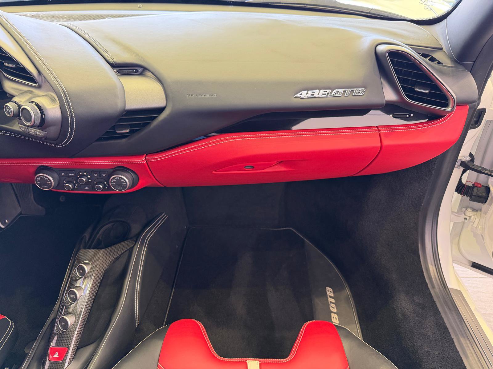 Used 2017 Ferrari 488 GTB RWD image 40