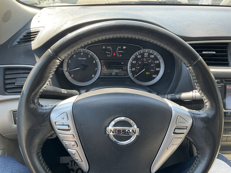 Used 2015 Nissan Sentra SV w/ Style Package FWD image 25