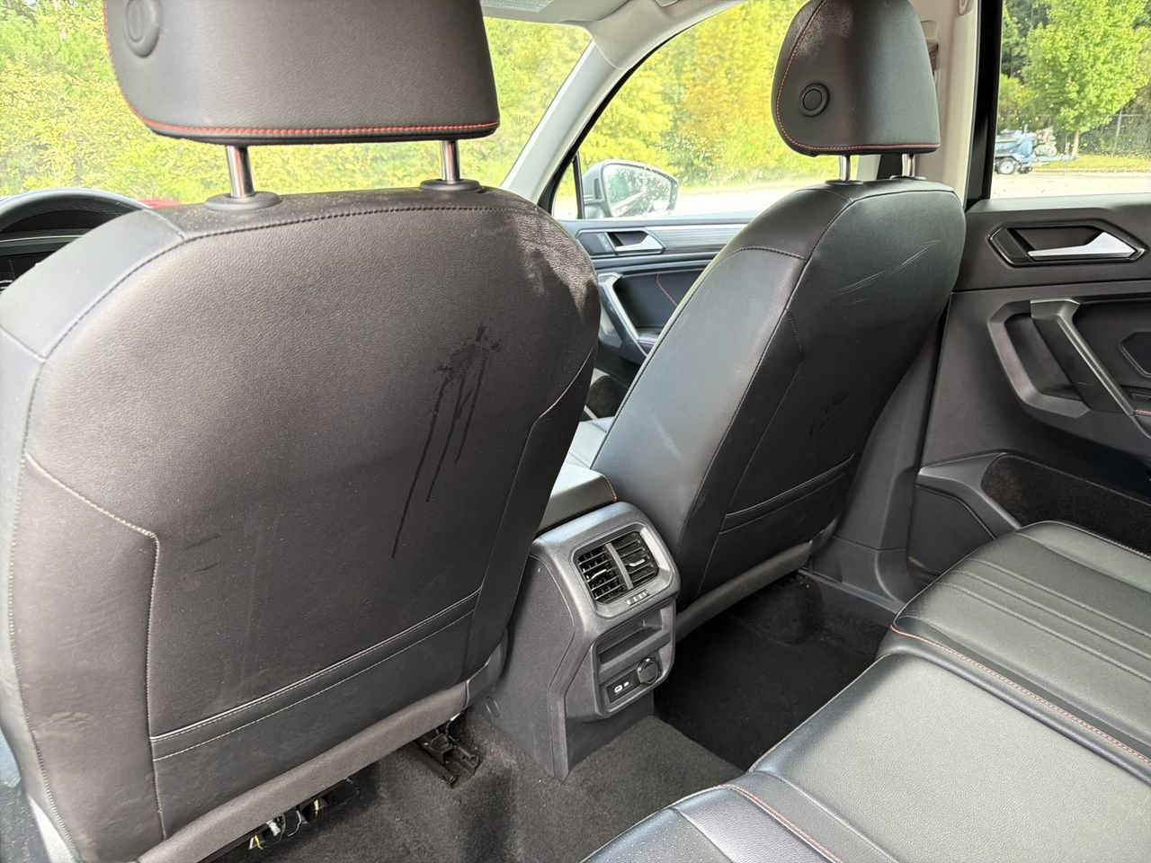Used 2024 Volkswagen Tiguan SE FWD image 19