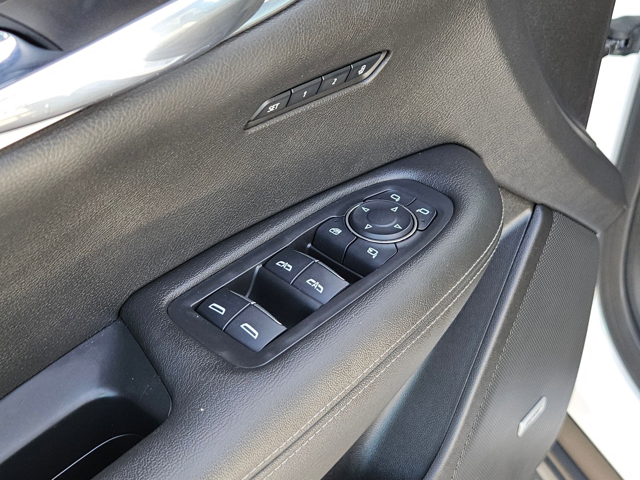 Used 2022 Cadillac XT6 Premium Luxury FWD image 12