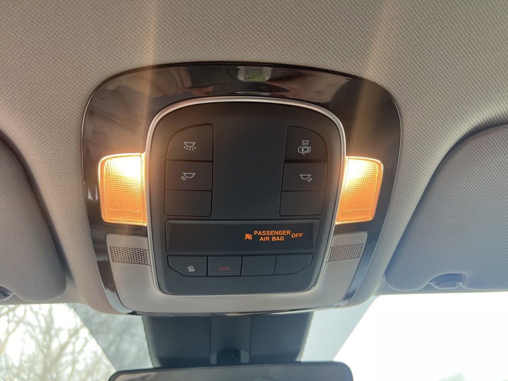 Used 2021 Hyundai Santa Fe SEL w/ Cargo Package image 25