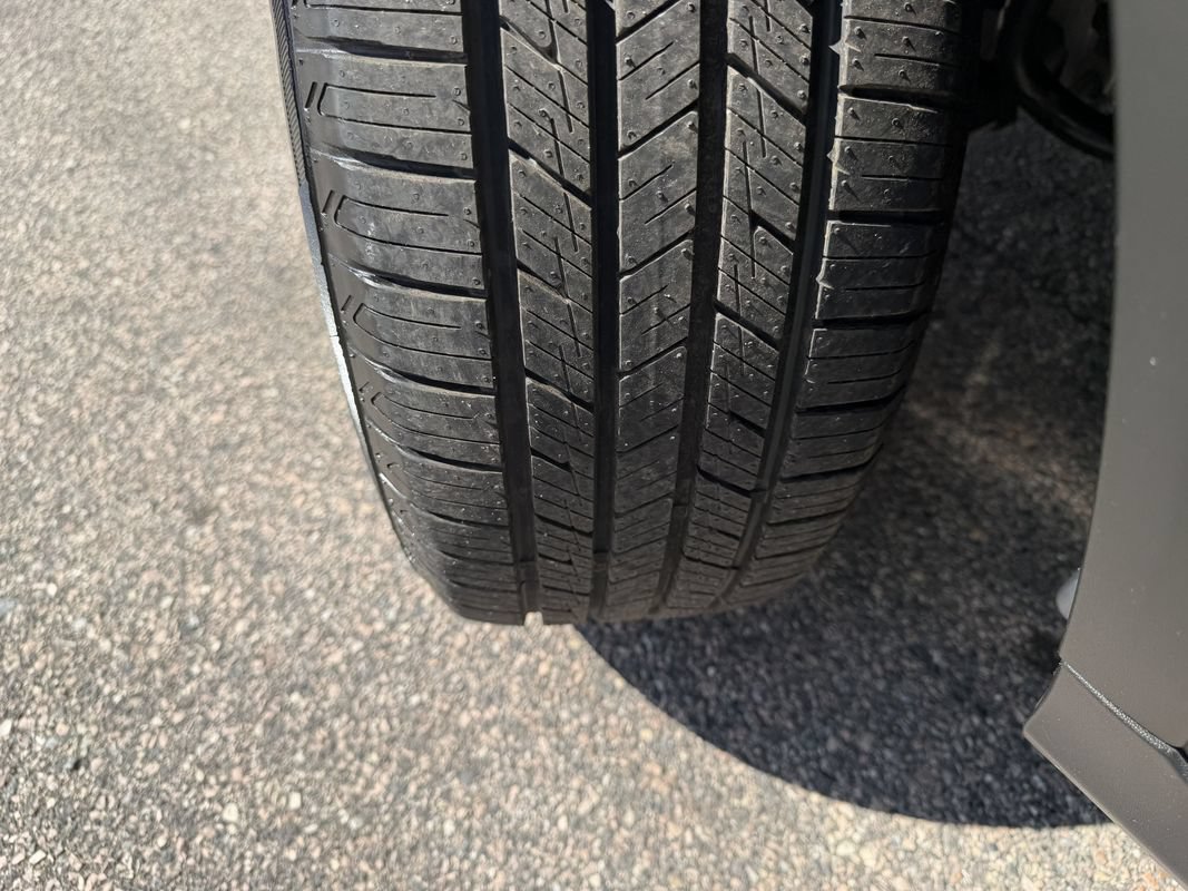 Used 2019 Mercedes-Benz GLC 300 4MATIC w/ Premium Package image 47