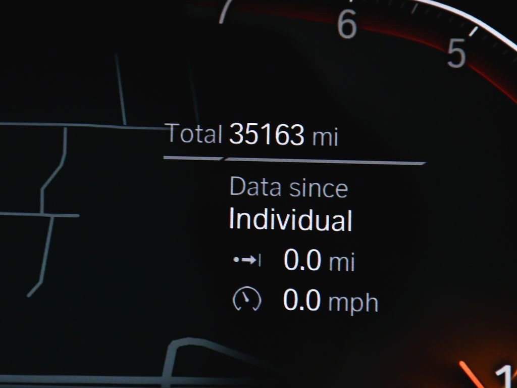 Used 2022 BMW 740i xDrive w/ M Sport Package image 24