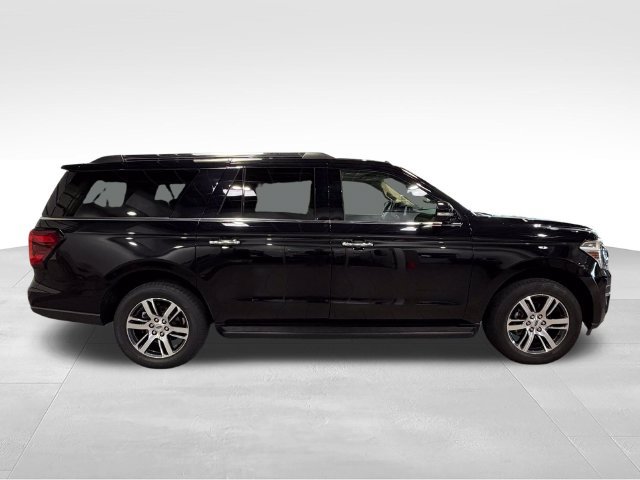 Used 2024 Ford Expedition Max Limited AWD/4WD image 4