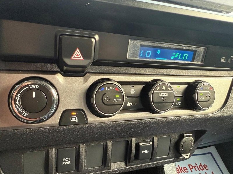 Used 2023 Toyota Tacoma SR image 28