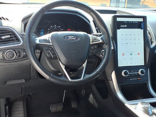 Used 2024 Ford Edge SEL AWD/4WD image 16