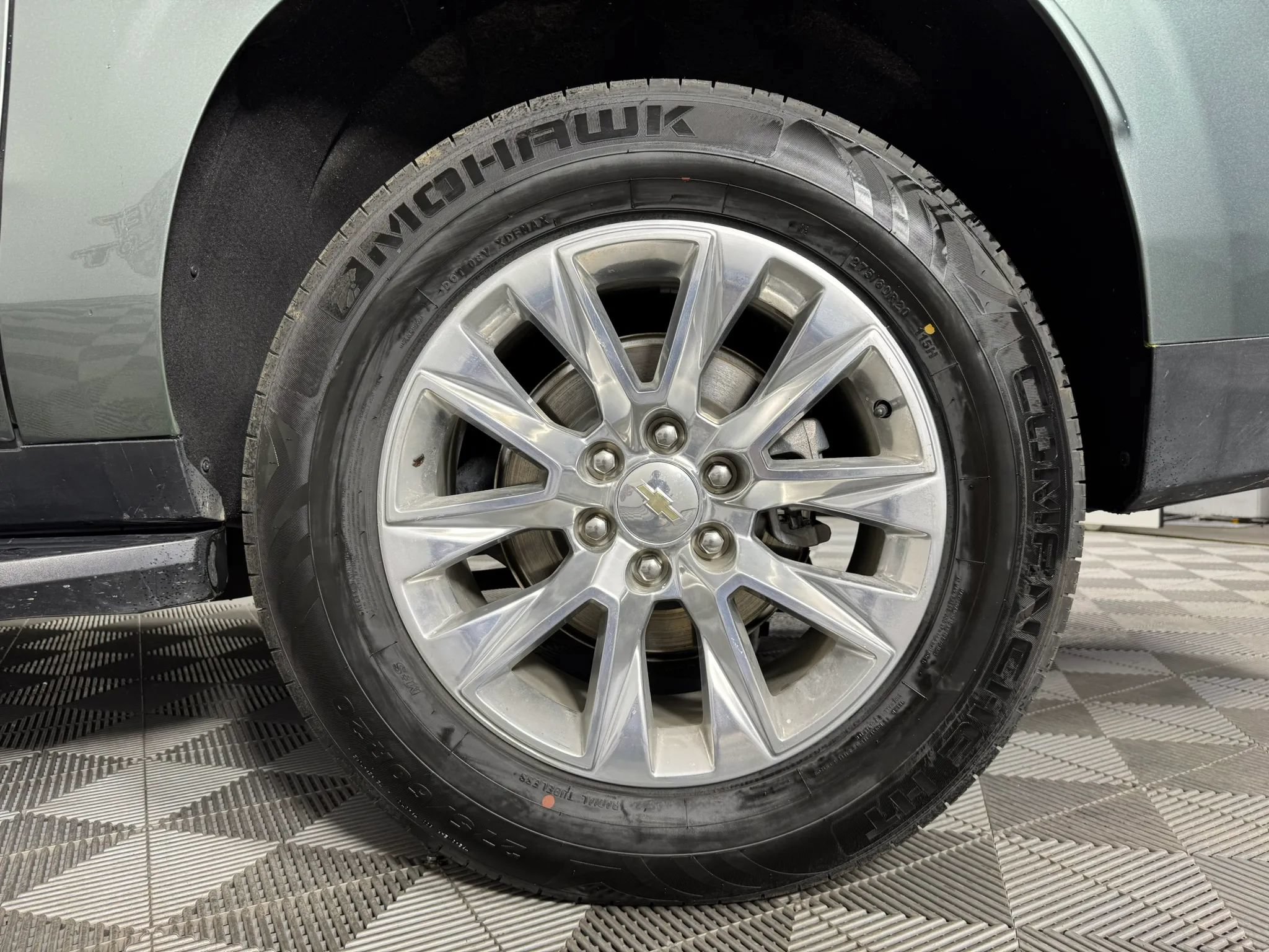 Used 2023 Chevrolet Suburban Premier AWD/4WD image 50