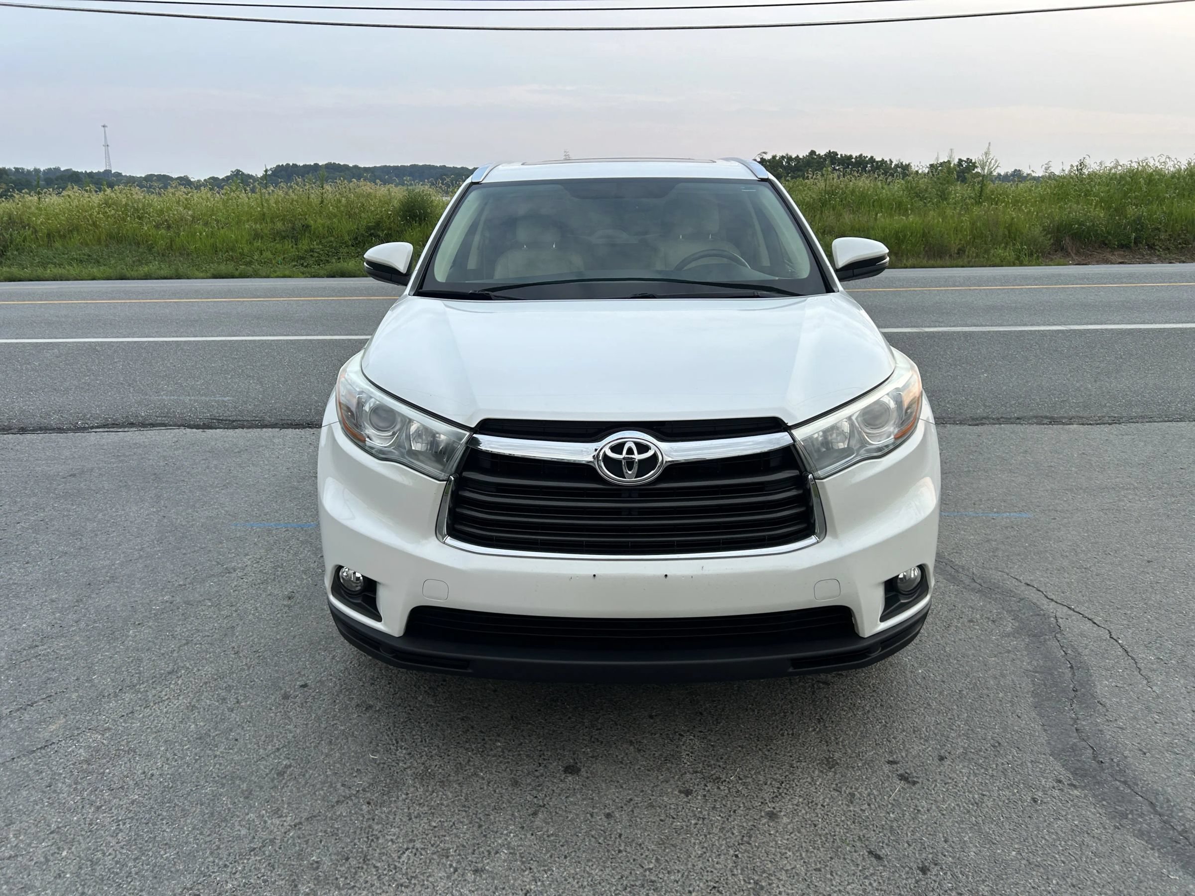 Used 2015 Toyota Highlander XLE AWD/4WD image 4