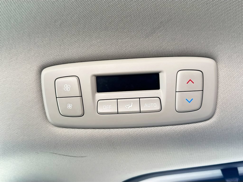 Certified 2025 Kia Carnival SX FWD image 37