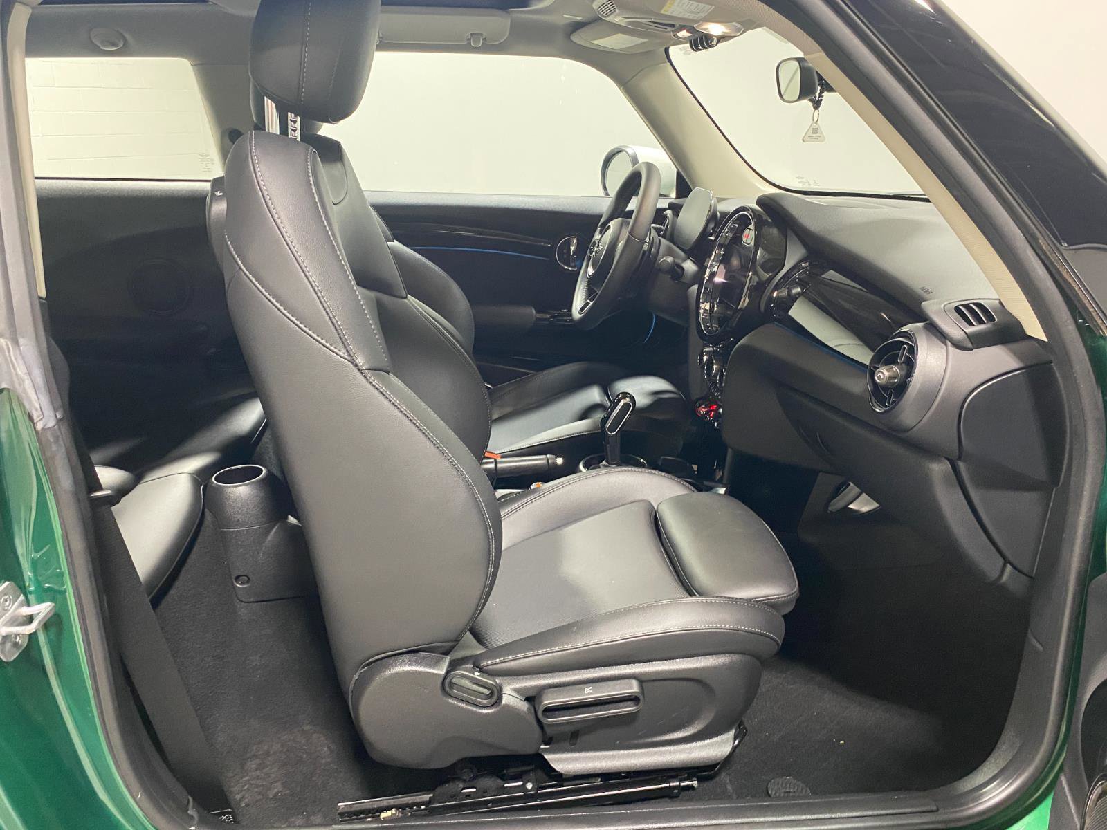 Certified 2022 MINI Cooper S image 15