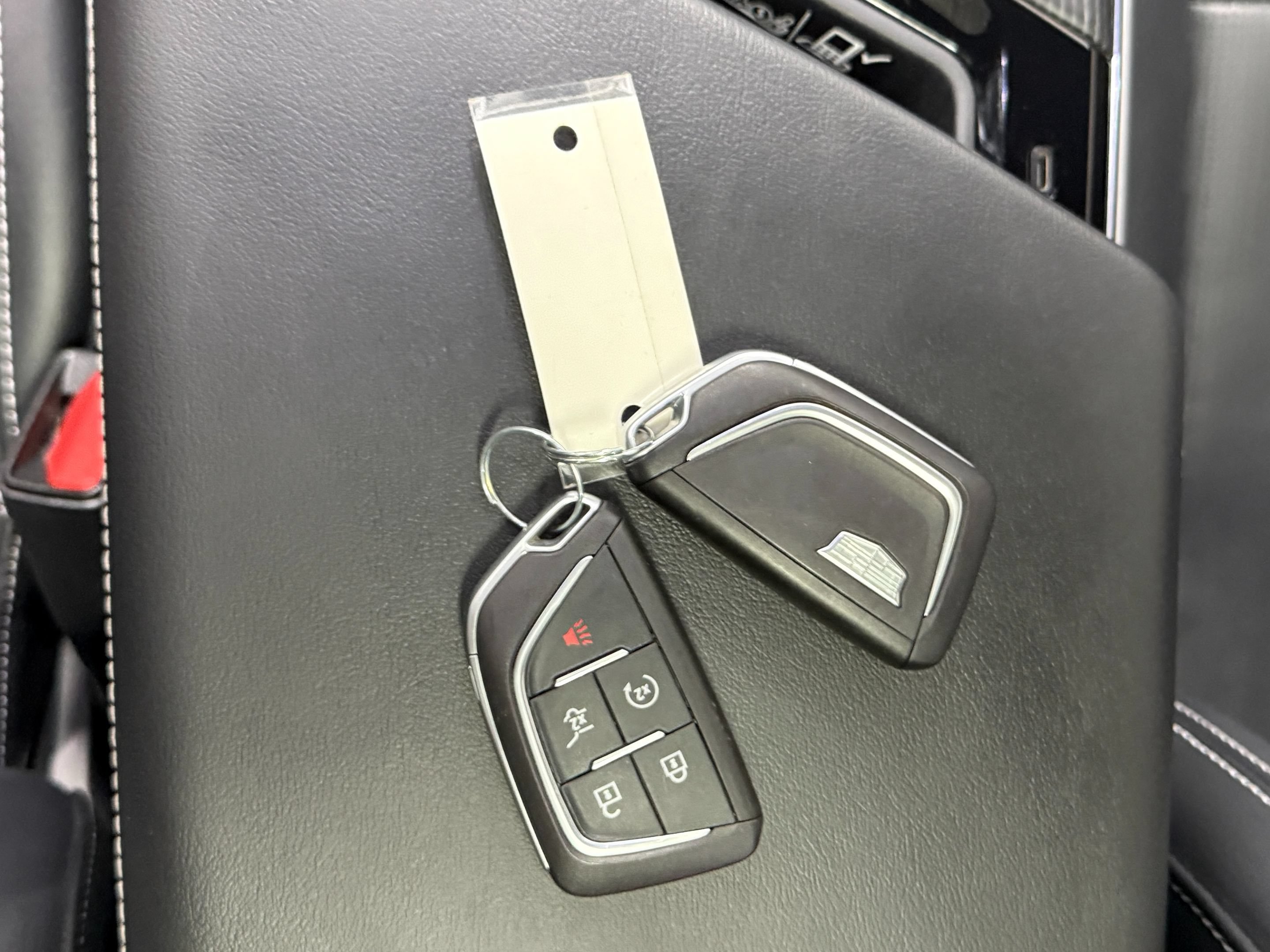 Used 2024 Cadillac Lyriq Luxury AWD/4WD image 39