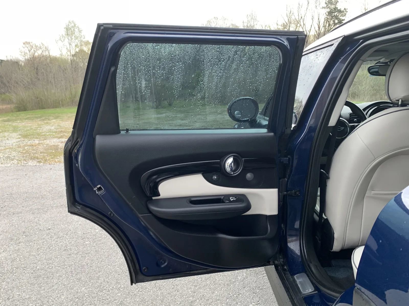 Used 2017 MINI Cooper Clubman S image 29