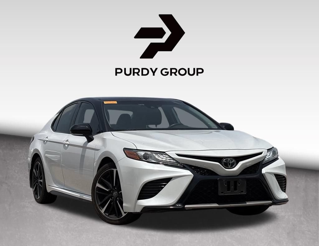 Used 2019 Toyota Camry XSE FWD image 1
