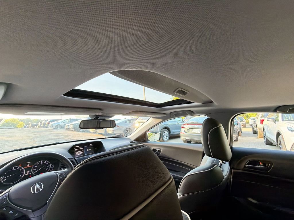 Used 2019 Acura ILX w/ Premium Package FWD image 16