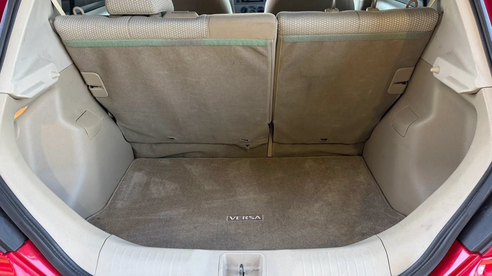 Used 2007 Nissan Versa Hatchback w/ Convenience Pkg FWD image 20