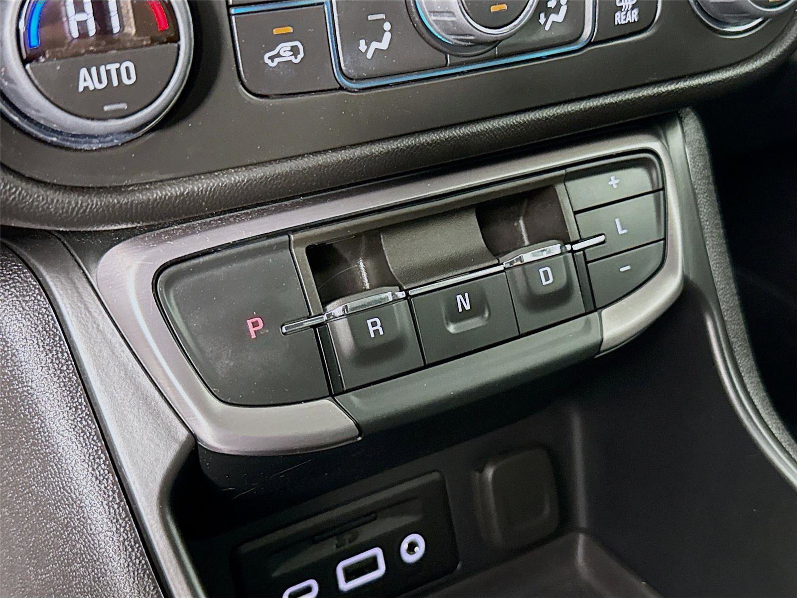 Used 2024 GMC Terrain AT4 w/ Infotainment Package II image 18