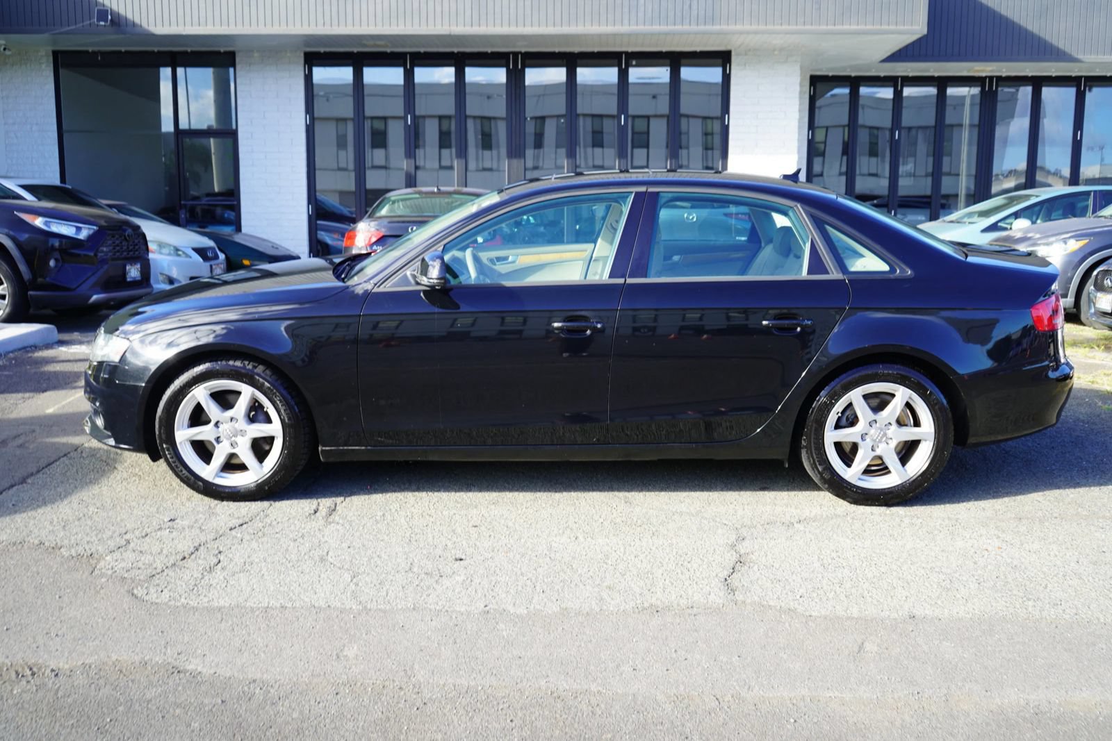 Used 2009 Audi A4 2.0T Premium AWD/4WD image 2