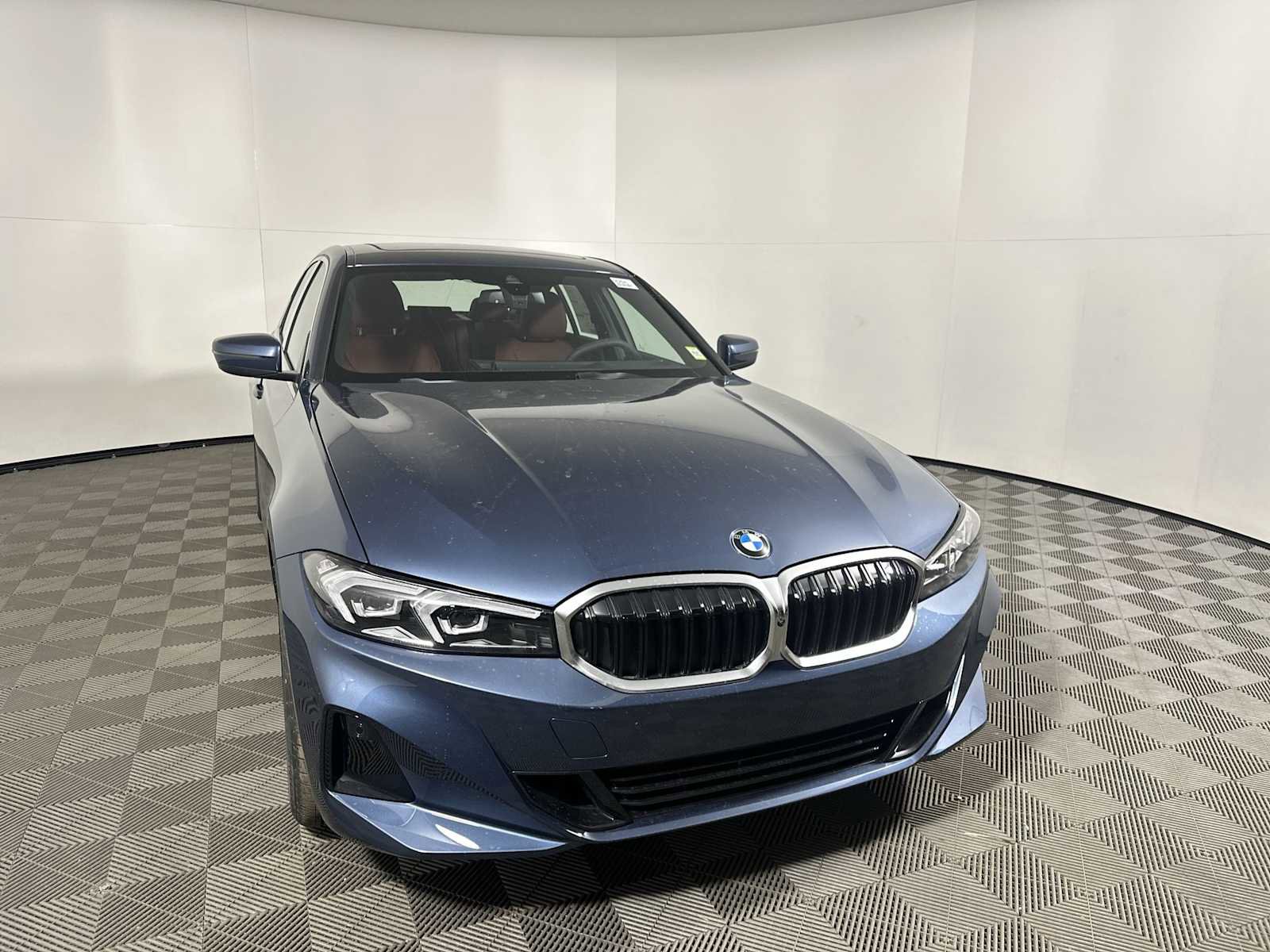 New 2026 BMW 330i xDrive Sedan w/ Premium Package image 6