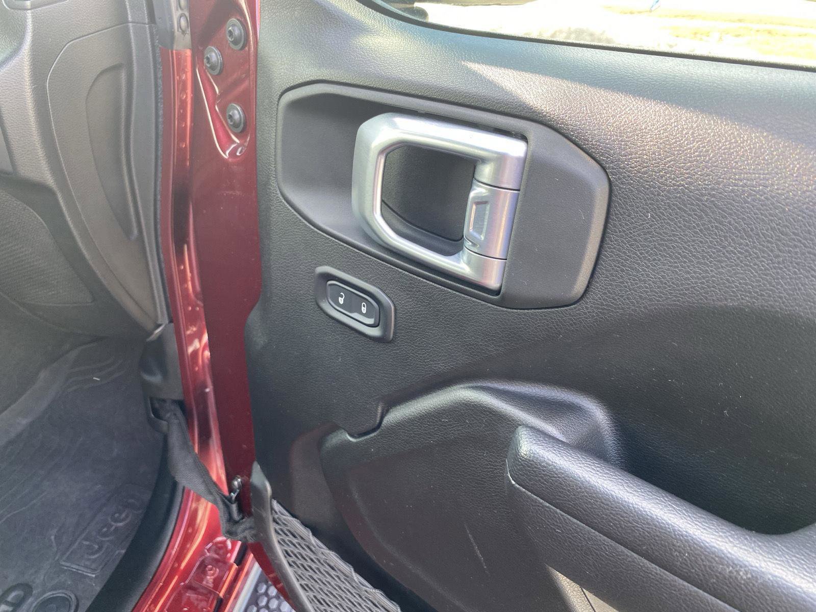 Used 2022 Jeep Wrangler Unlimited Sport image 26