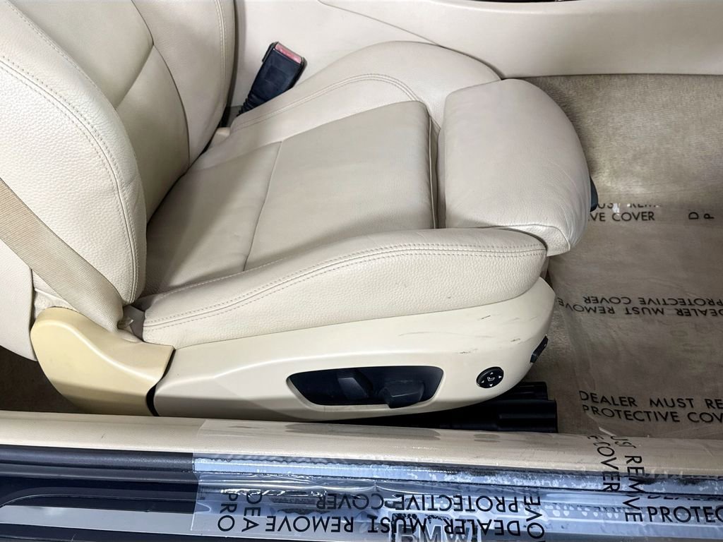 Used 2010 BMW 328i Convertible RWD image 33