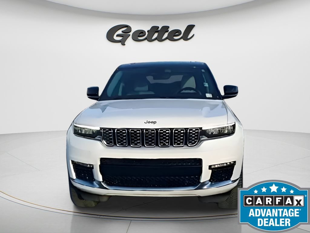 Used 2023 Jeep Grand Cherokee L Summit w/ Luxury Tech Group V image 3