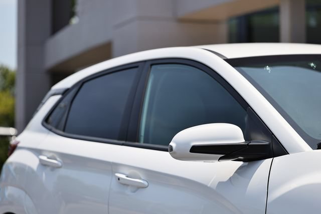 Used 2023 Hyundai Kona SE FWD image 3