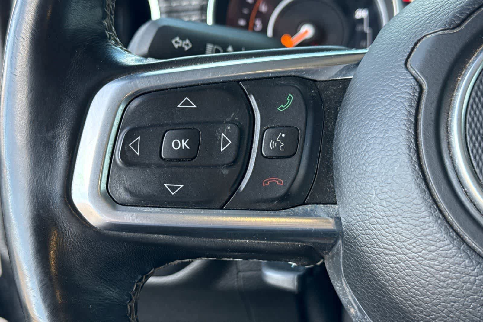 Used 2020 Jeep Gladiator Overland image 26