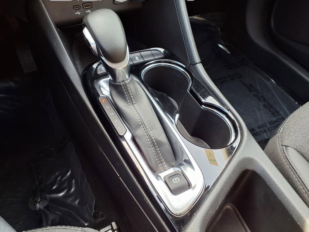 Used 2025 Buick Encore GX Preferred FWD image 11