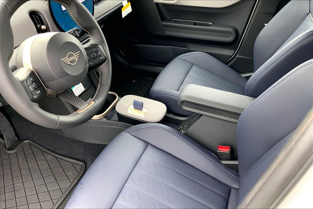 New 2026 MINI Cooper 4-Door Hardtop image 7