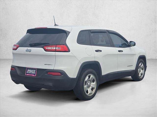 Used 2017 Jeep Cherokee Sport FWD image 5