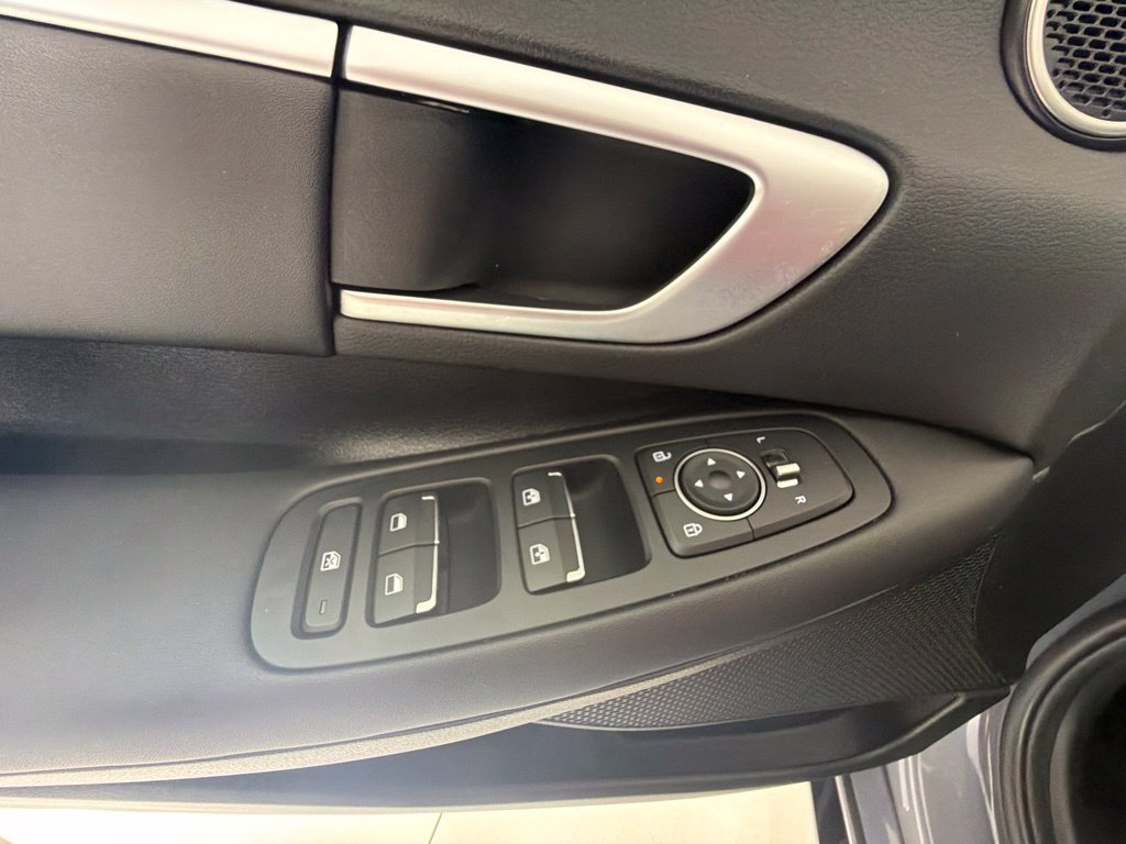 Certified 2025 Hyundai Sonata SEL FWD image 12