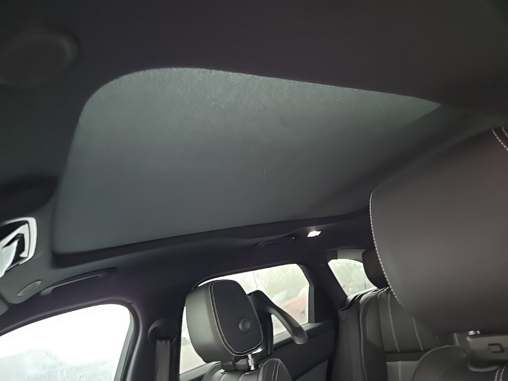 Certified 2023 Land Rover Range Rover Velar R-Dynamic S image 14